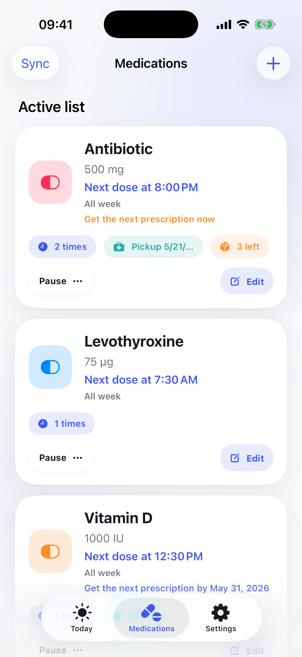 MediMemo medications screen showing active medication plans, dose times, pickup reminders, and remaining supply.